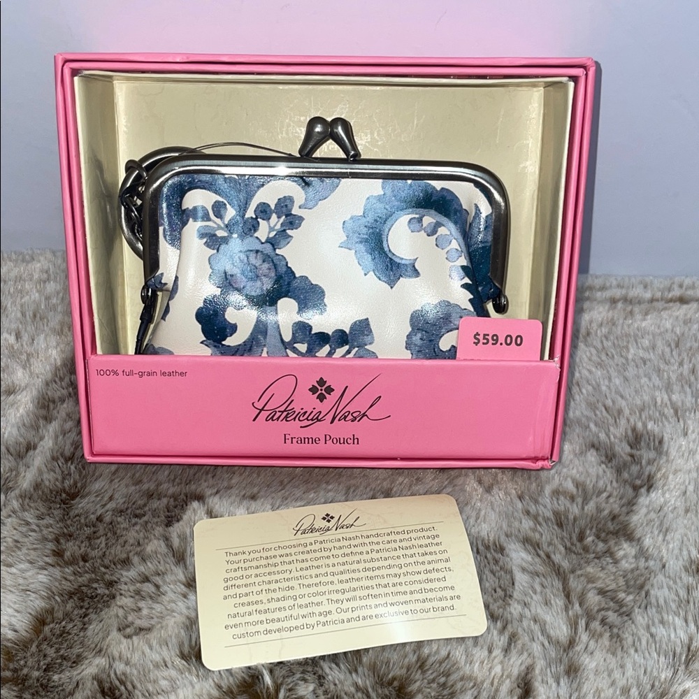 NWT Patricia Nash ‘Renaissance Revival’ Kisslock Pouch/Fob